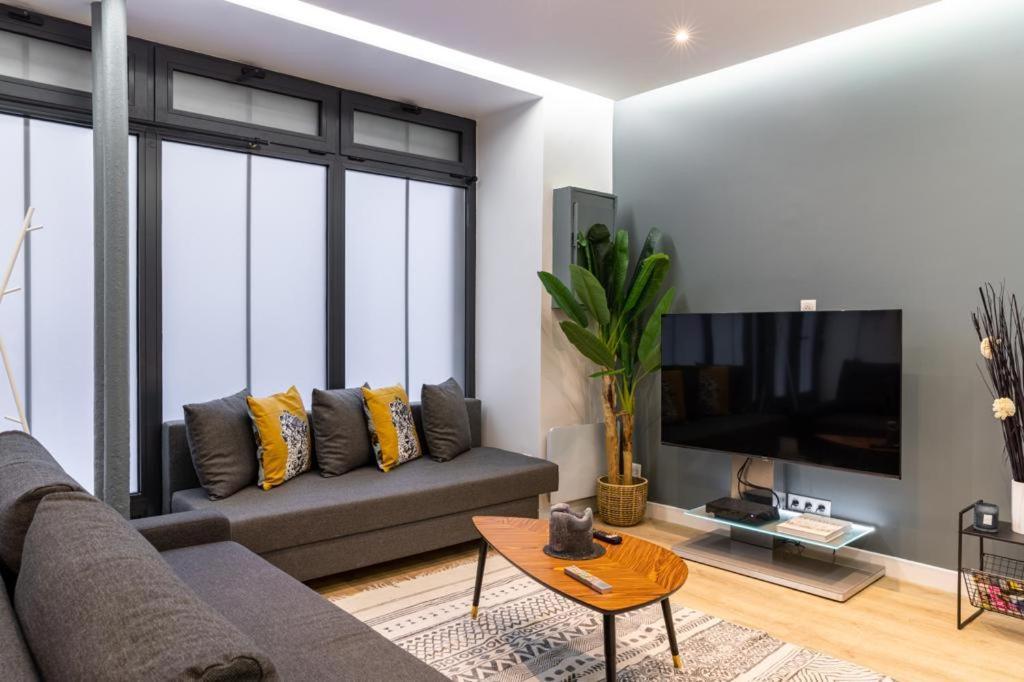 Hsh Batignolles Sauffroy Charming Apartment 8P Париж Екстер'єр фото