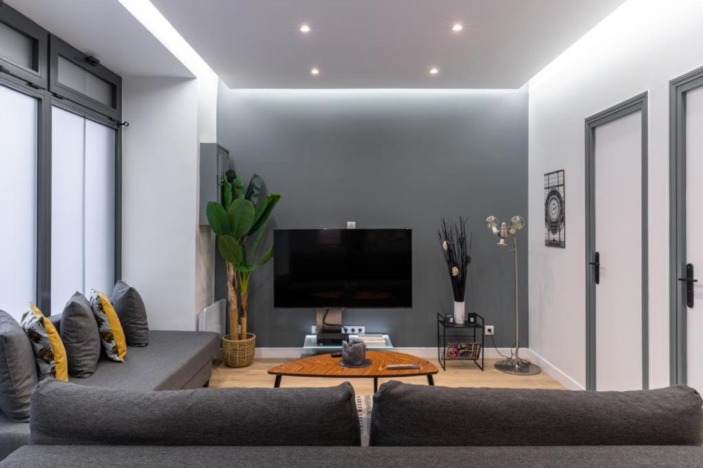 Hsh Batignolles Sauffroy Charming Apartment 8P Париж Екстер'єр фото
